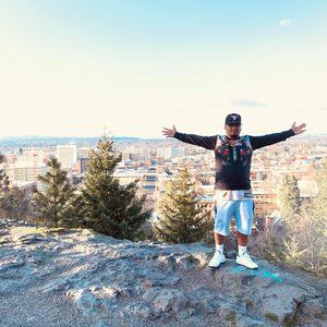 Meet your Posher, Nelly